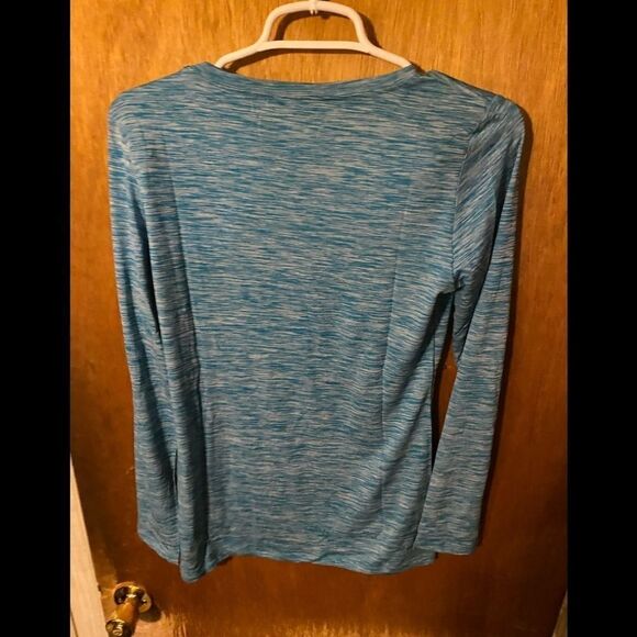 𝅺RESETVED top - Picture 3 of 3